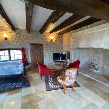 Maison De Village, Charme Et Confort Mauroux  Экстерьер фото